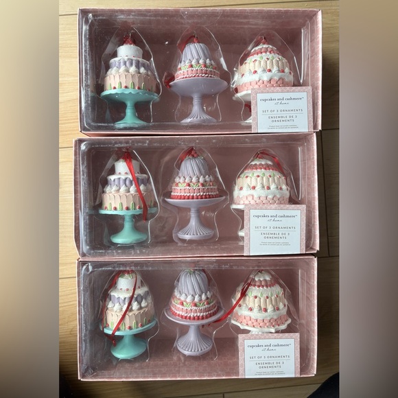 Cupcakes and Cashmere Cake Ornaments (listing is for 1 pack of 3 pieces) - Picture 2 of 2